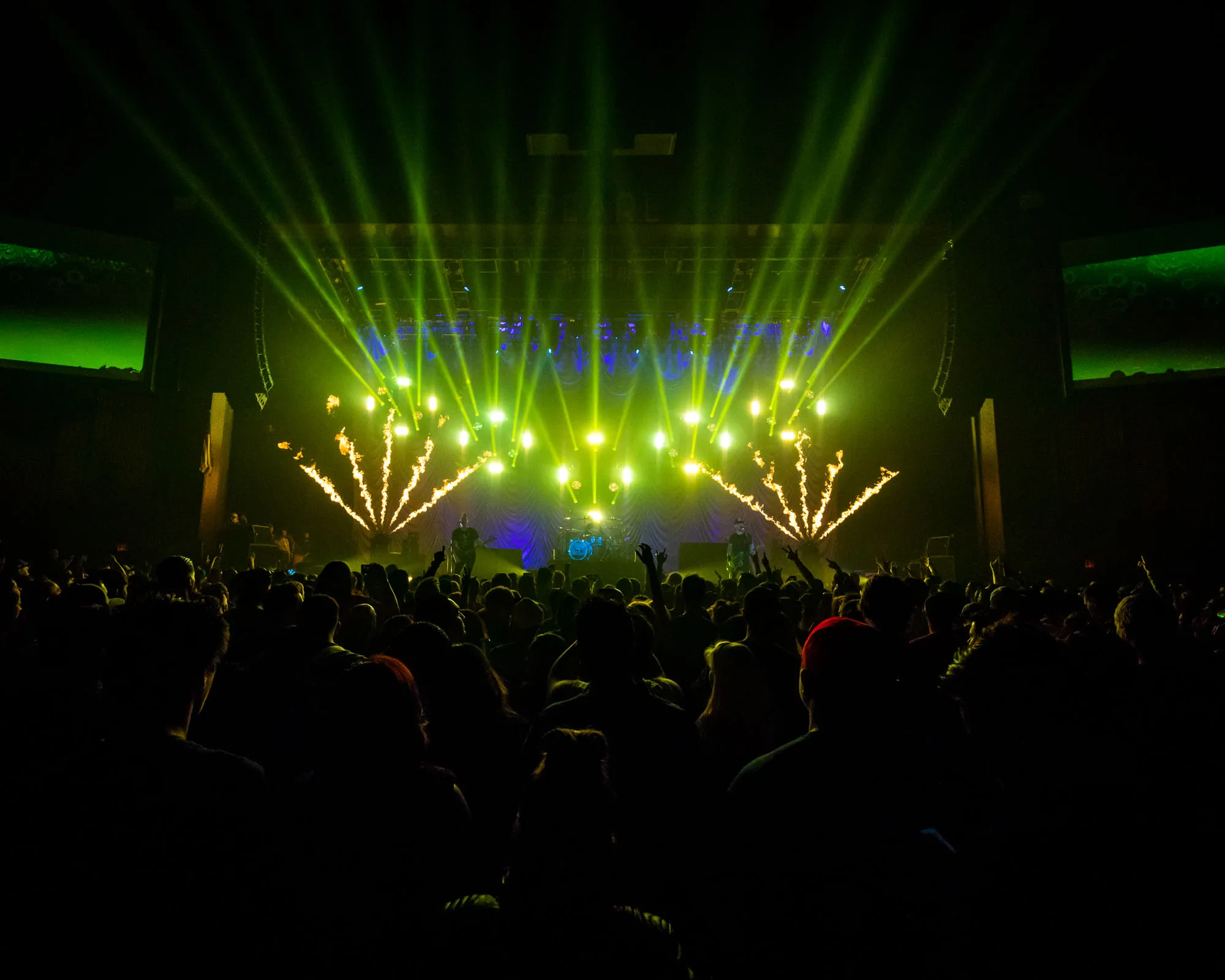 Blink 182 Performing in Las Vegas on the Kings of The Weekend residency