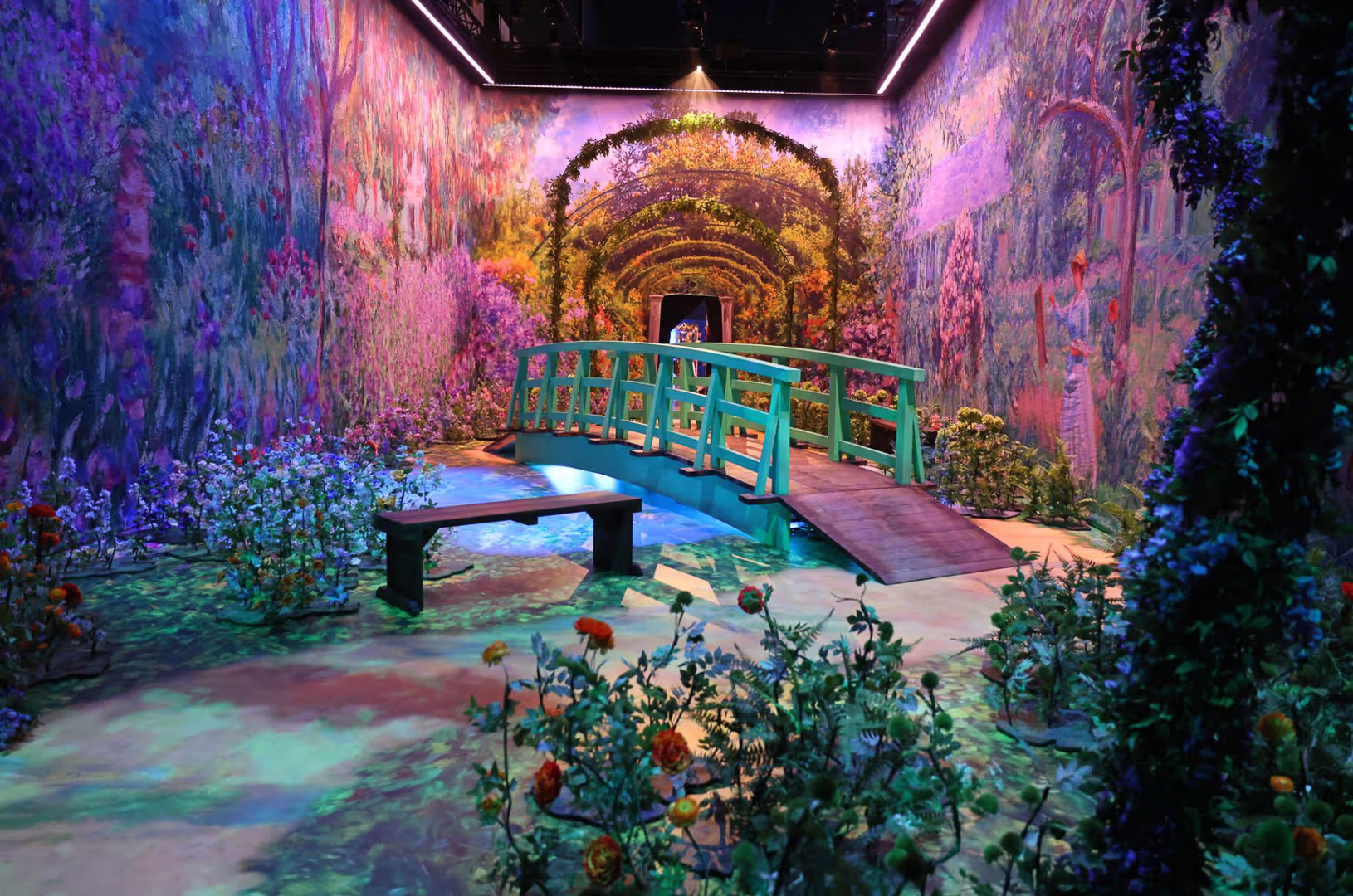 Beyond Monet contemplation room