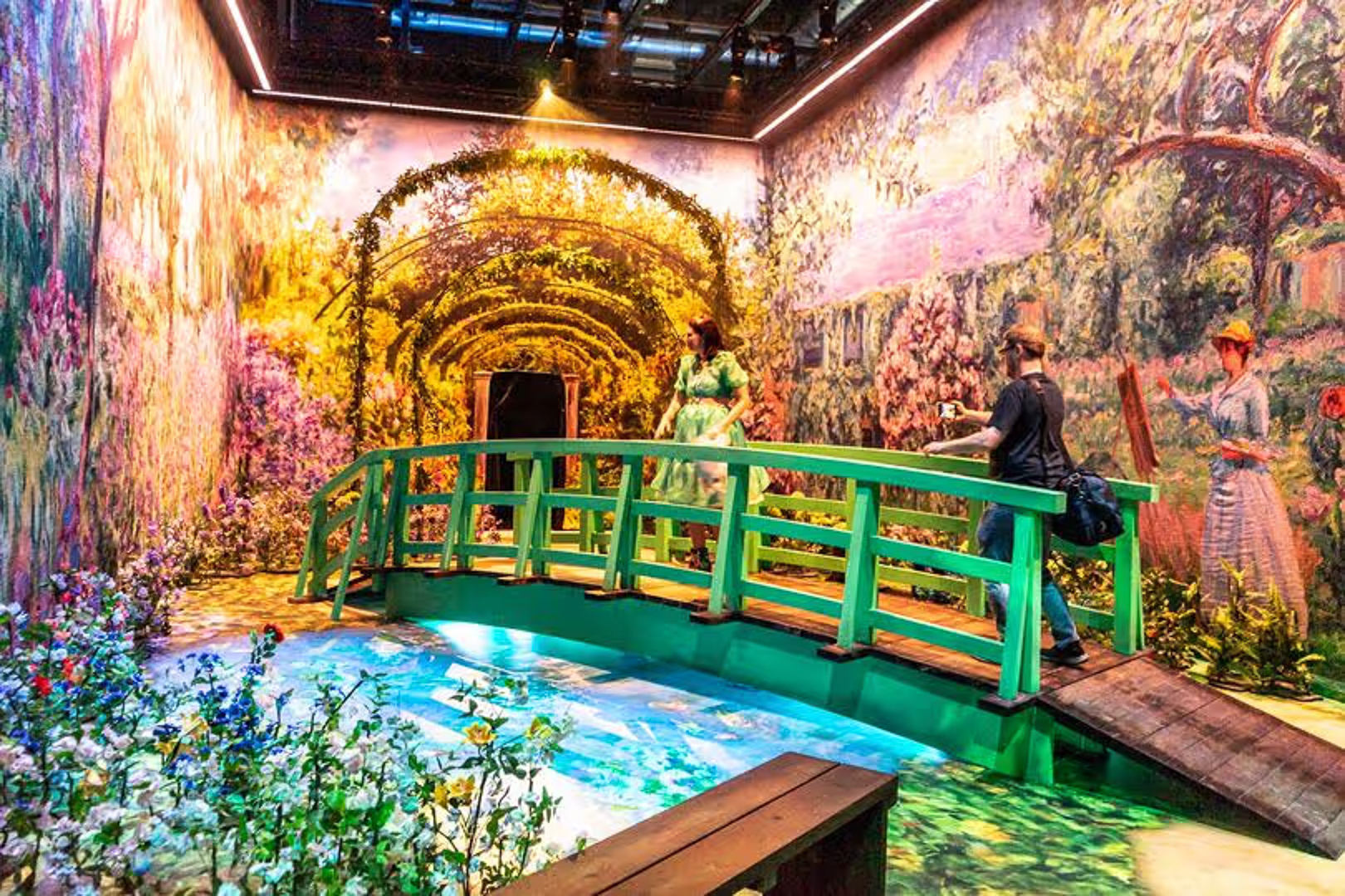 Beyond Monet contemplation room
