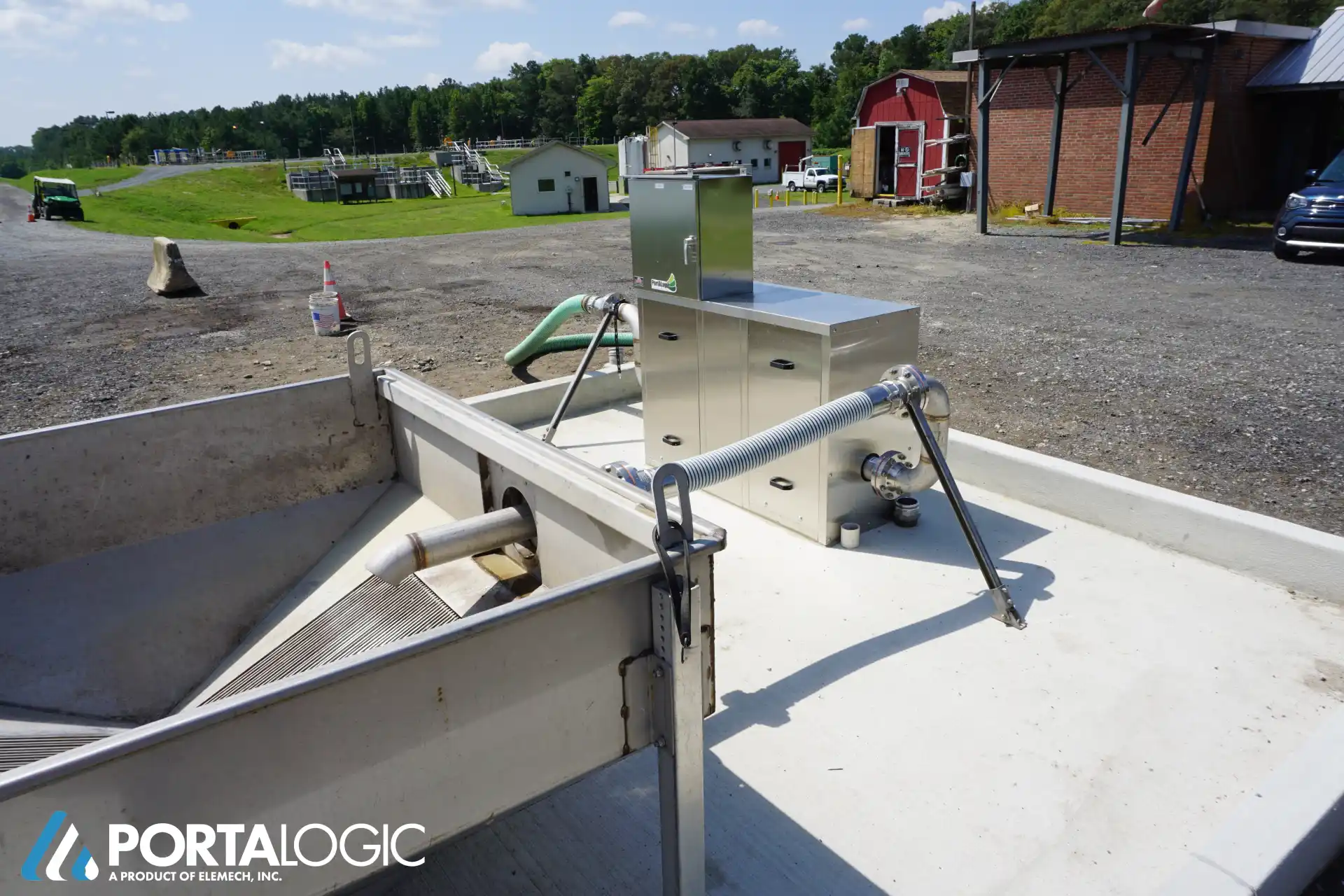 DS-25 Dump Station Receiving Waste