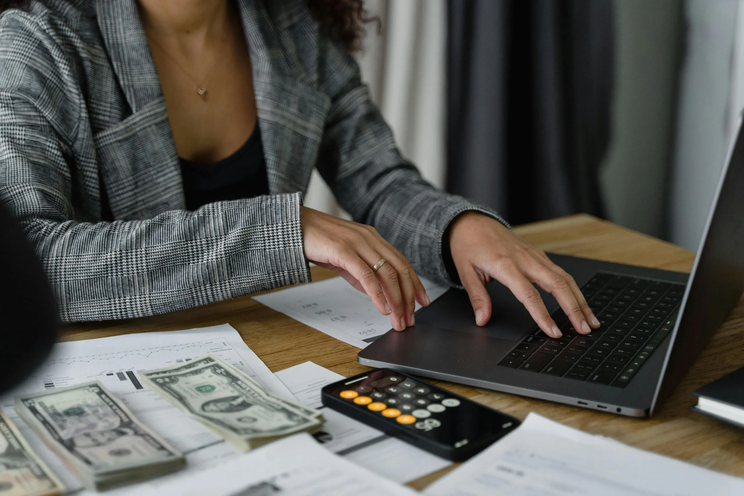 Reducing Costs with a High-Availability Disaster Recovery Framework