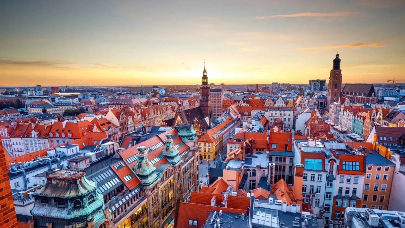 Ukraine vs. Poland: Differences in IT & Software Development Outsourcing