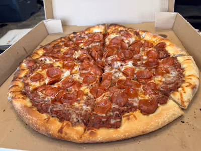 pepperoni pizza to-go