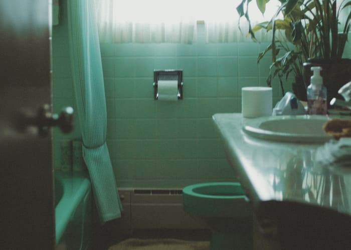 From clogs to constant running, we’ve got your toilet troubles covered.
