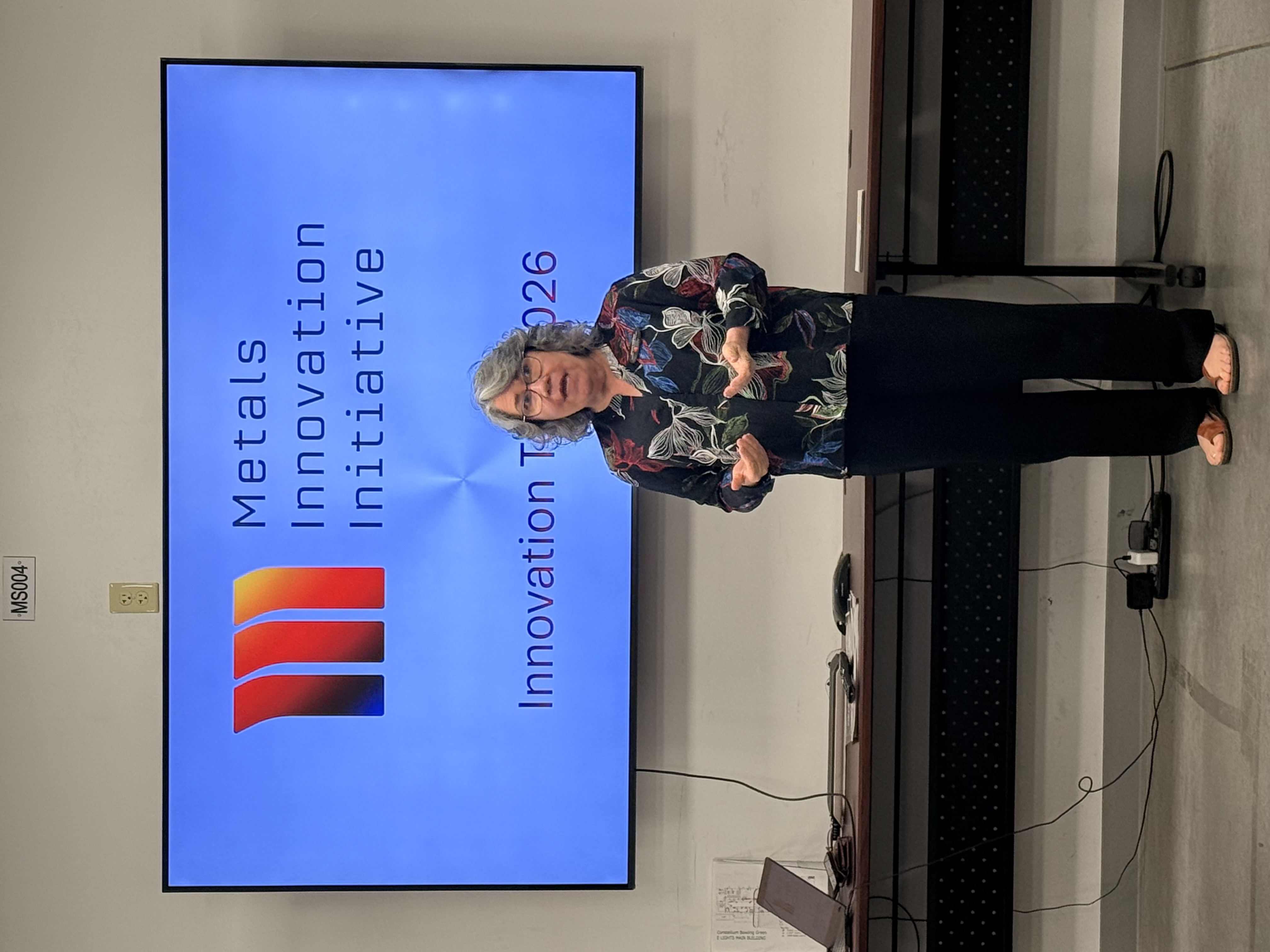 Speaker presenting Innovation Tour 2026