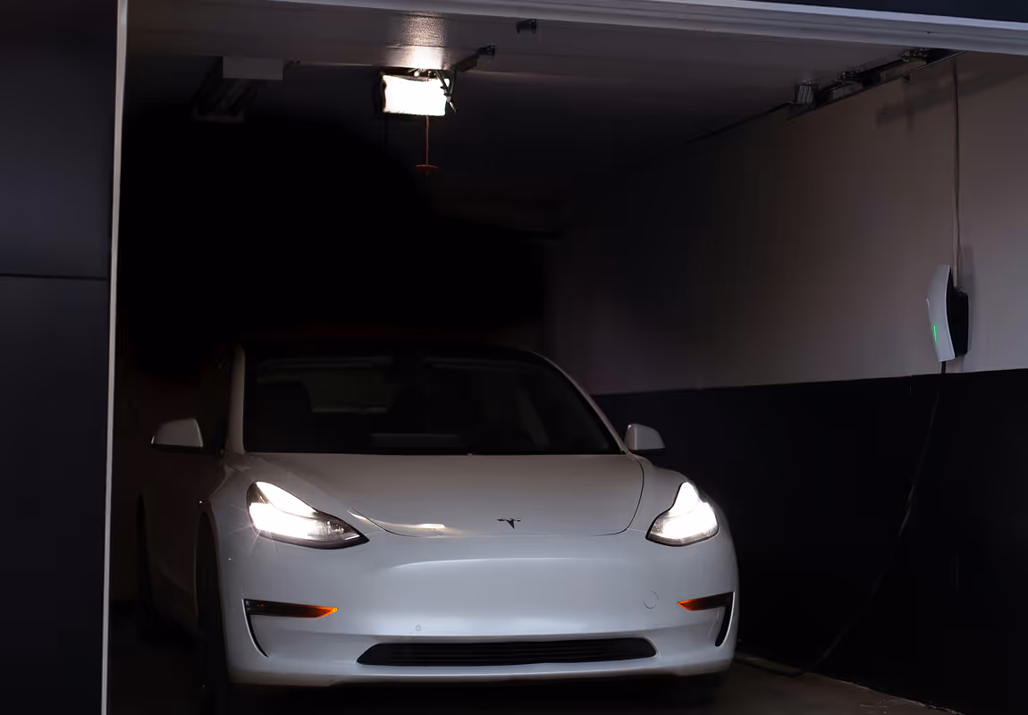Tesla-in-driveway