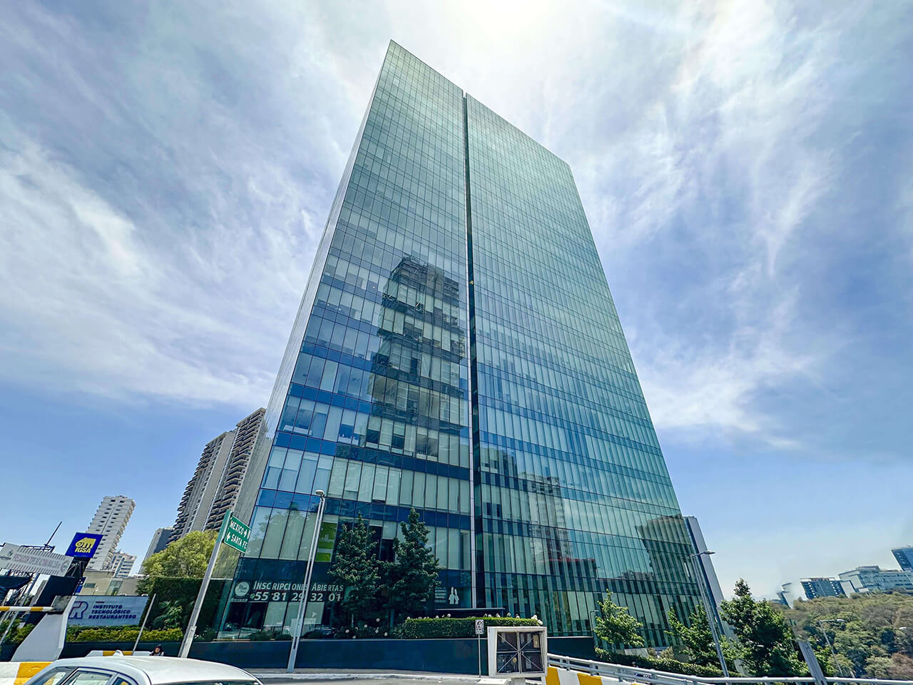 PREOS - Renta de oficinas privadas en Ciudad de México (CDMX) - Torre Espacio Santa Fe