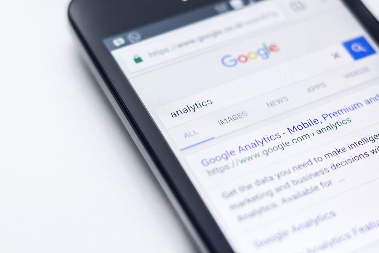 analytics, search in google, google, searching