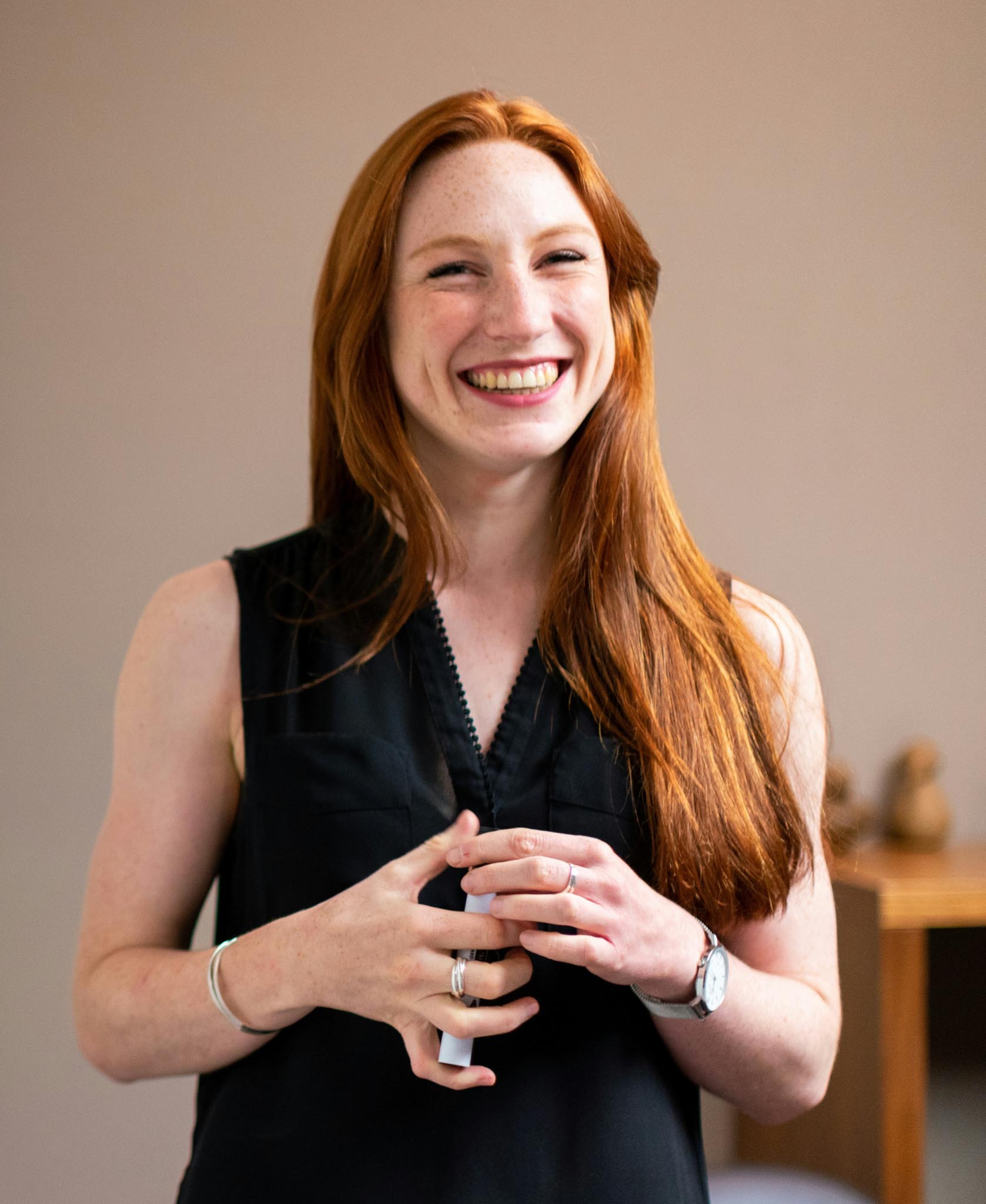 Groupe de personnes en entreprise qui suit une atelier