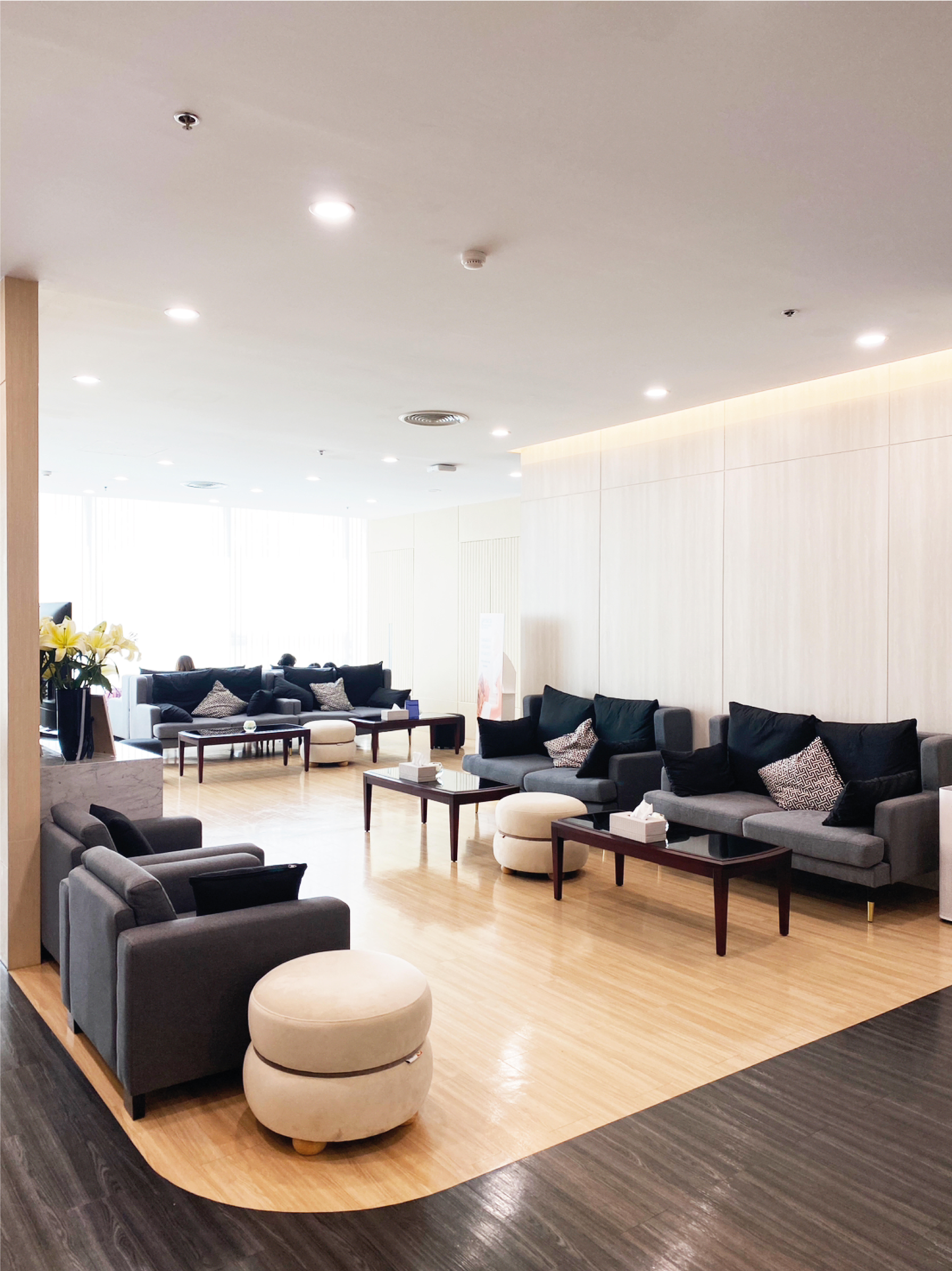 waiting room of GenPrime Genea Thailand clinical center