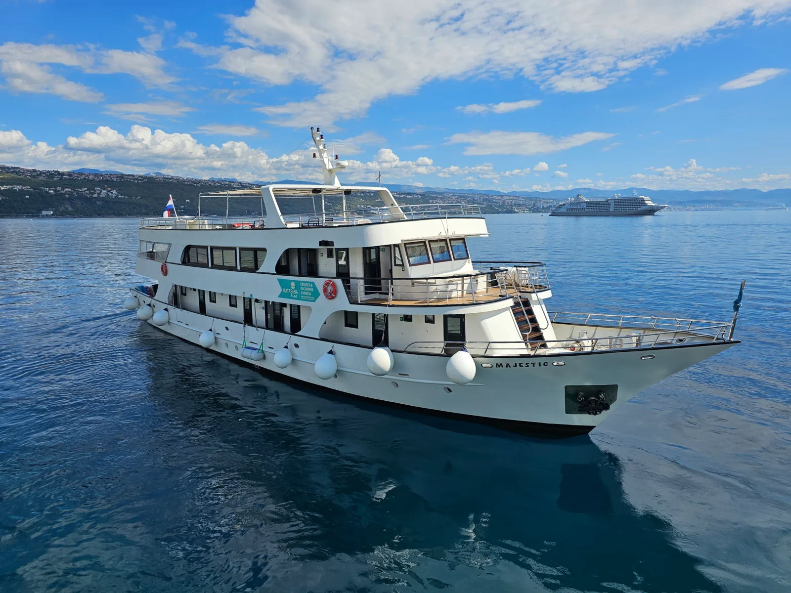 Majestic · Vista exterior del barco