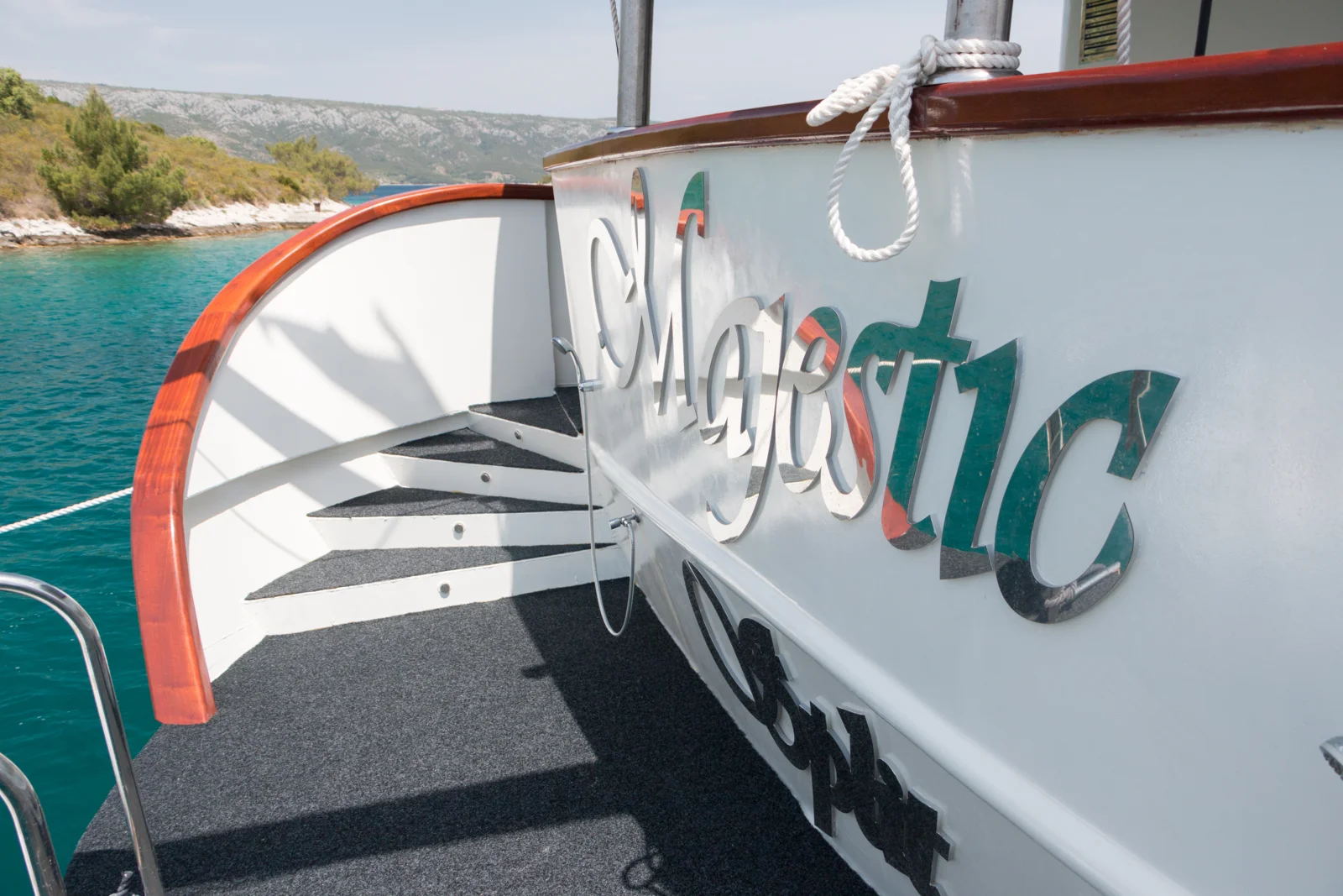 Majestic · Espacios y vistas del barco