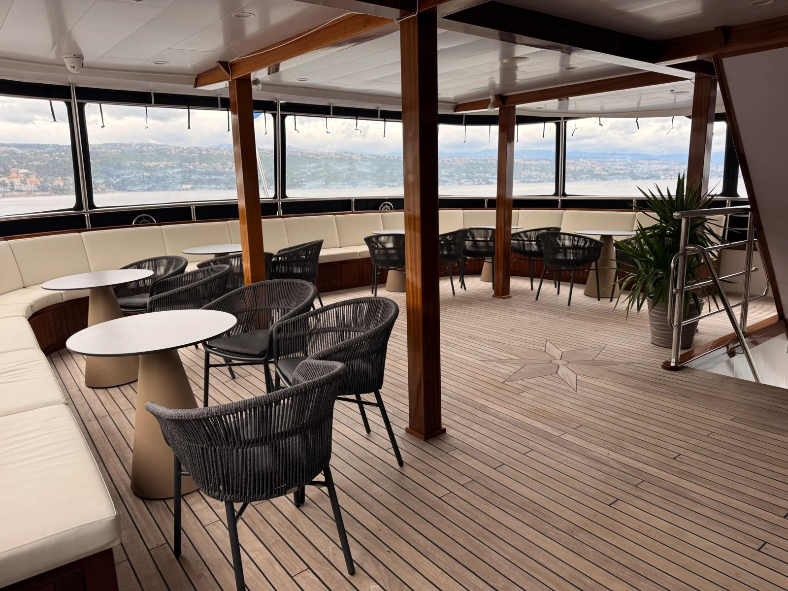 Moonlight · Espacios y vistas del barco