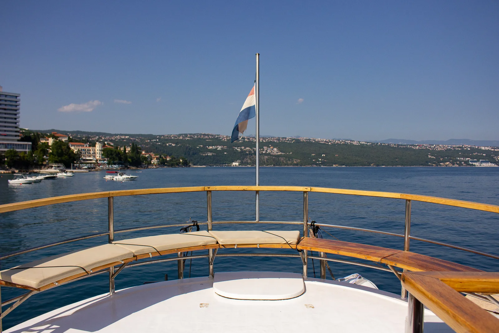 Kalipsa · Espacios y vistas del barco