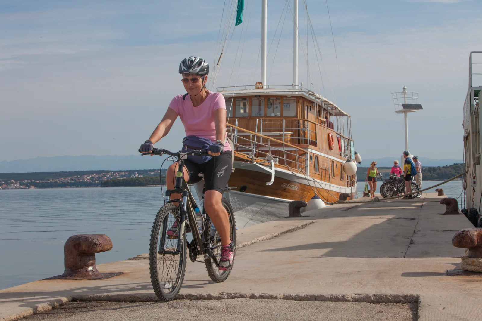 Dalmacia norte en bicicleta · costa de Croacia