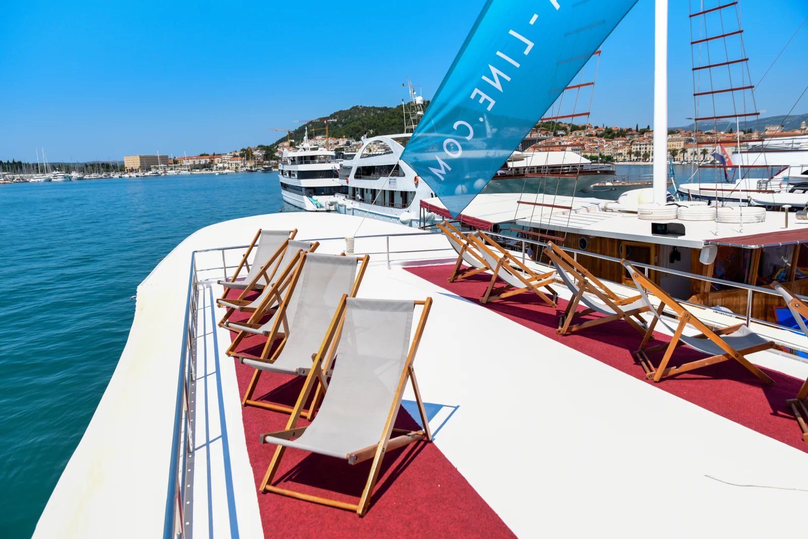Panorama · Espacios y vistas del barco