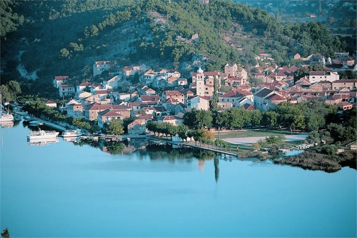 Zlarin – Skradin & Parque Nacional de Krka · recorrido de Dalmacia norte en bicicleta