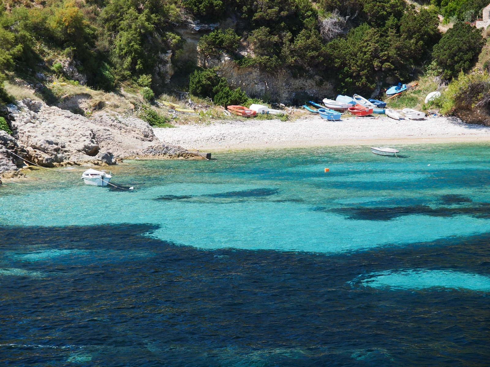 Vis – Biševo ( Cueva Azul) – Hvar · recorrido de De Trogir a Dubrovnik por Vis y Hvar