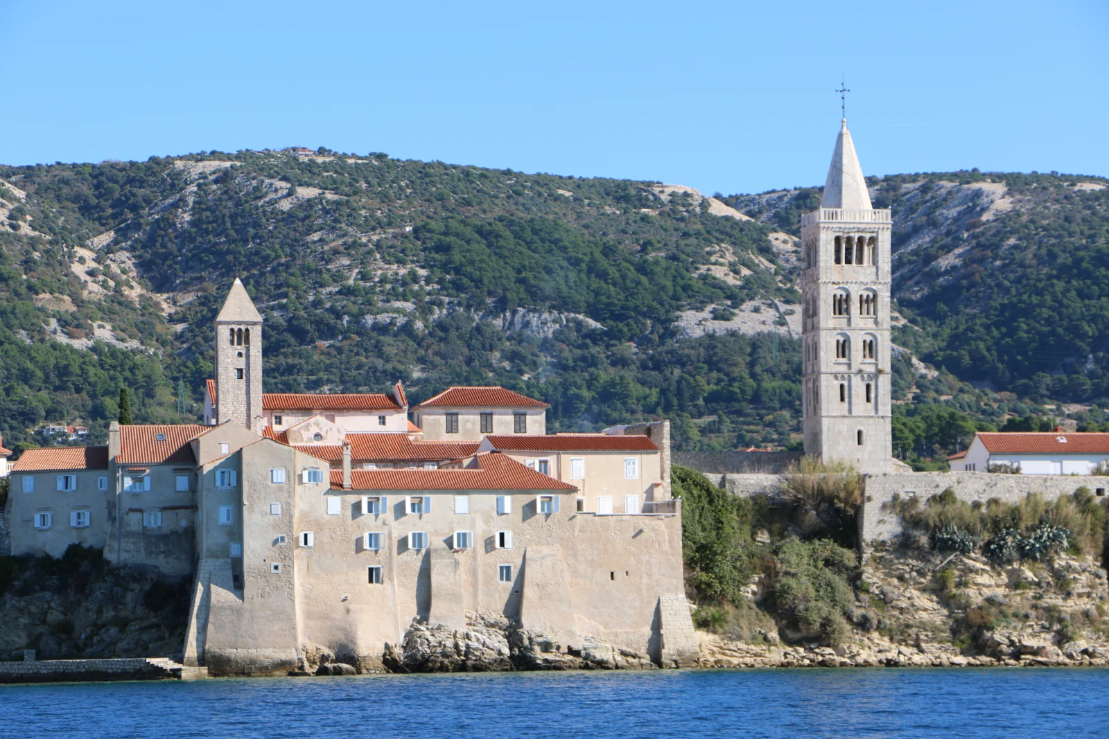 Zadar - Rab Island · recorrido de De Trogir a Opatija por los parques del norte