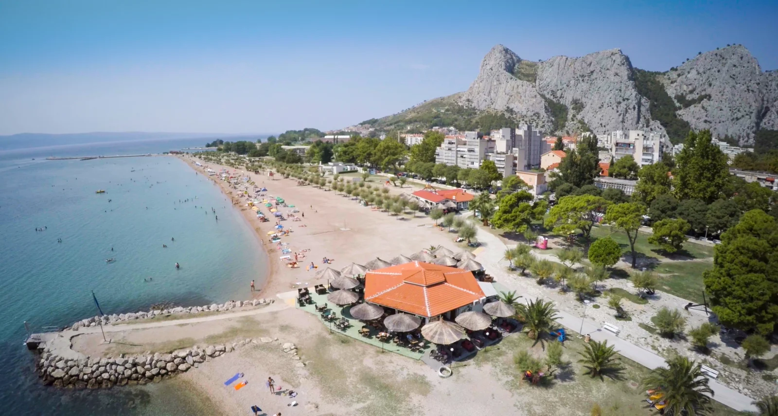 Bol - Omiš · recorrido de Crucero naturista por Dalmacia desde Trogir