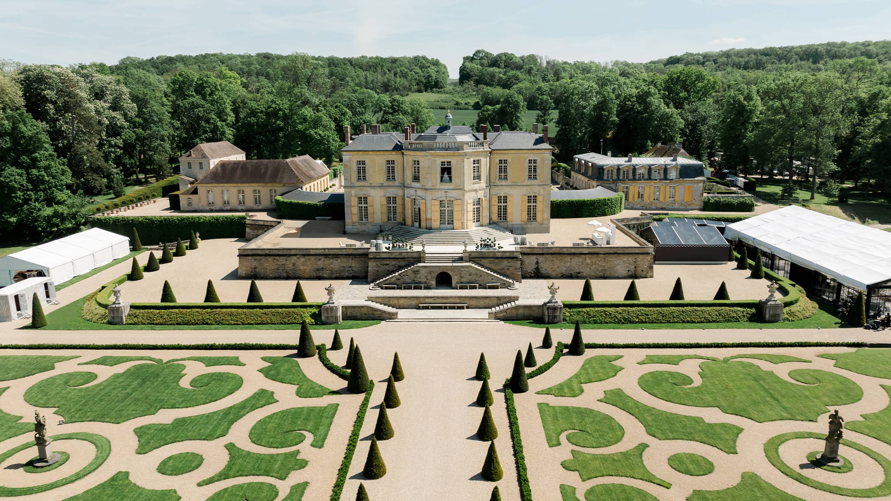 Condécourt, France Destination Wedding