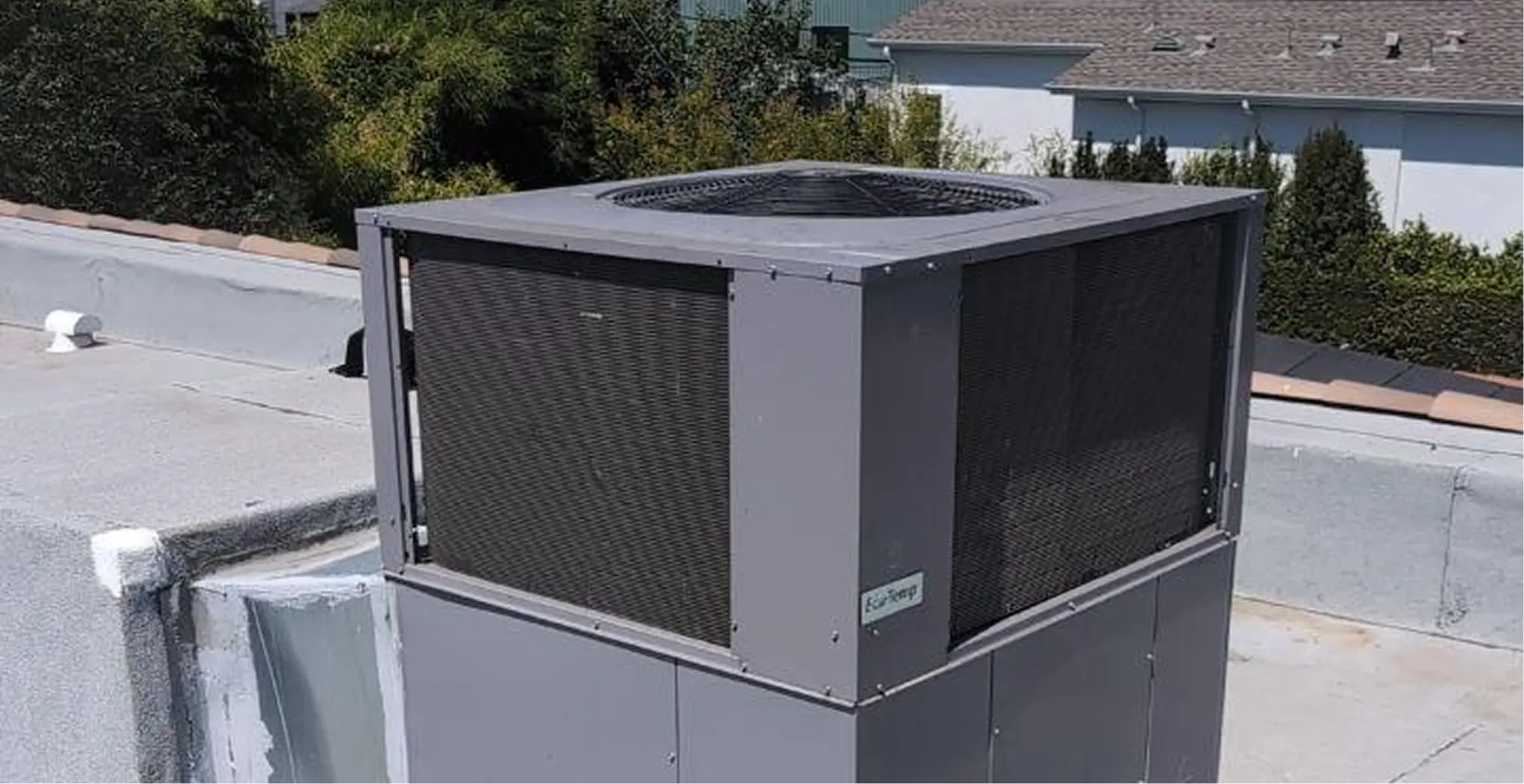 Rooftop HVAC package unit installed on a flat roof 