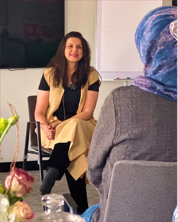 One-on-one ICF mentoring session between a professional coach and mentor - CoachingLab Academy Dubai UAE