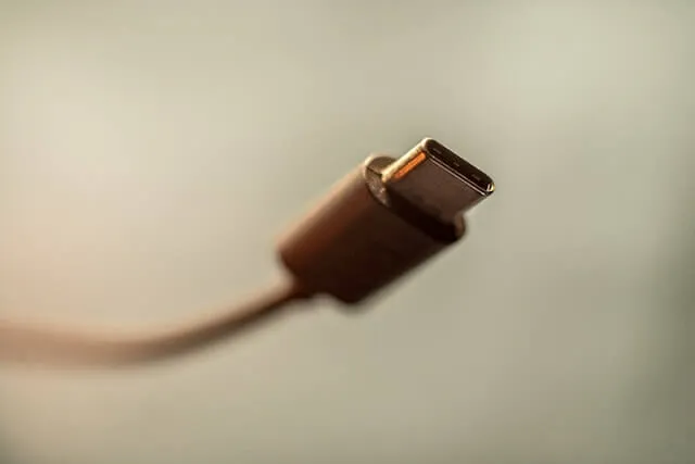 usb cable image