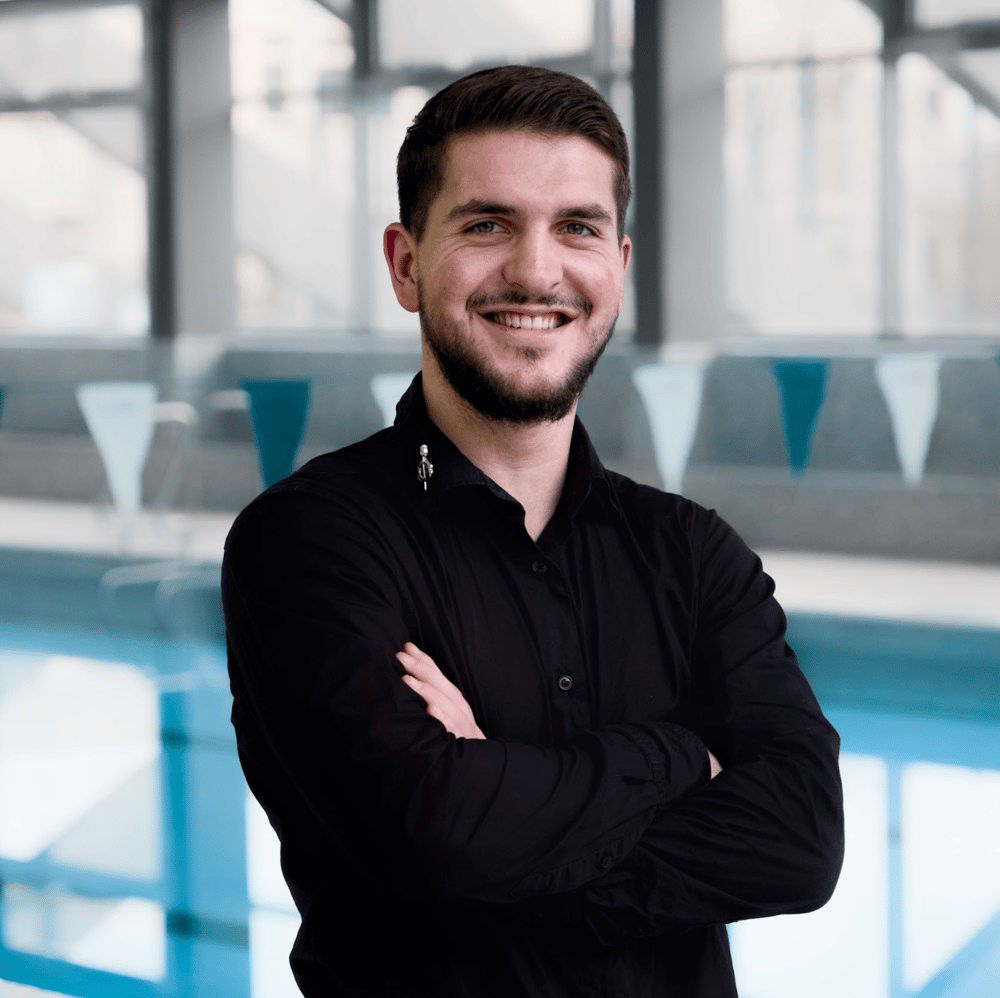 [headshot] image of customer