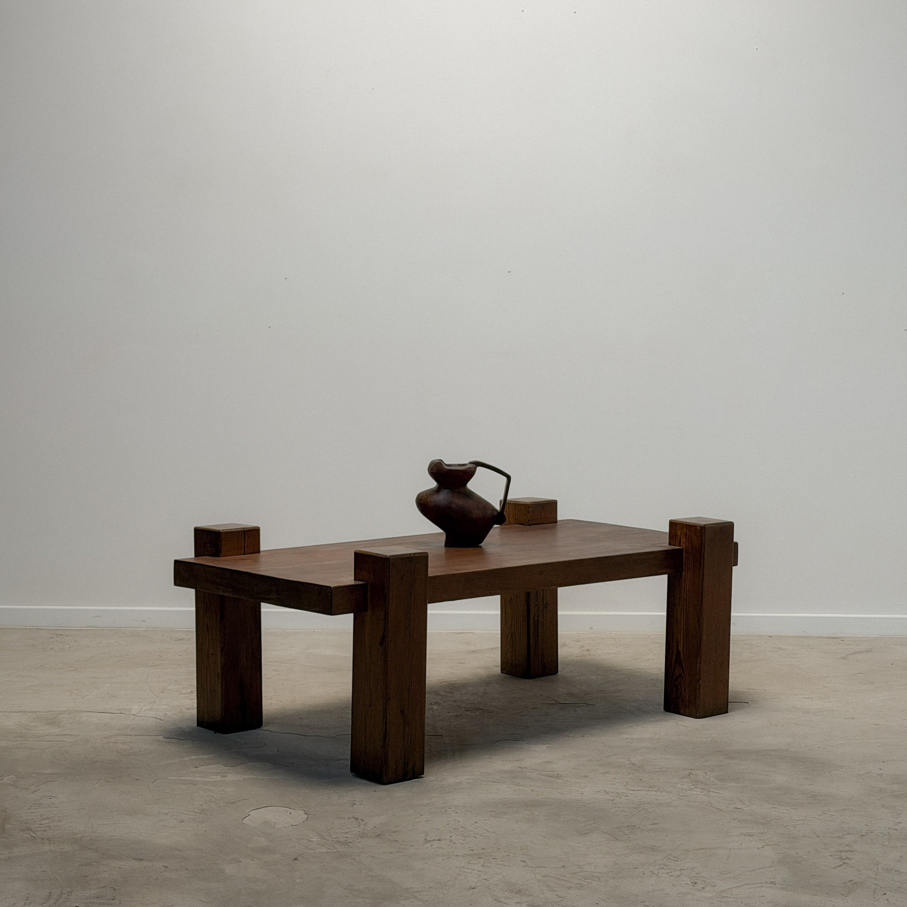 Atypical pine coffee table from the mid-20th century.