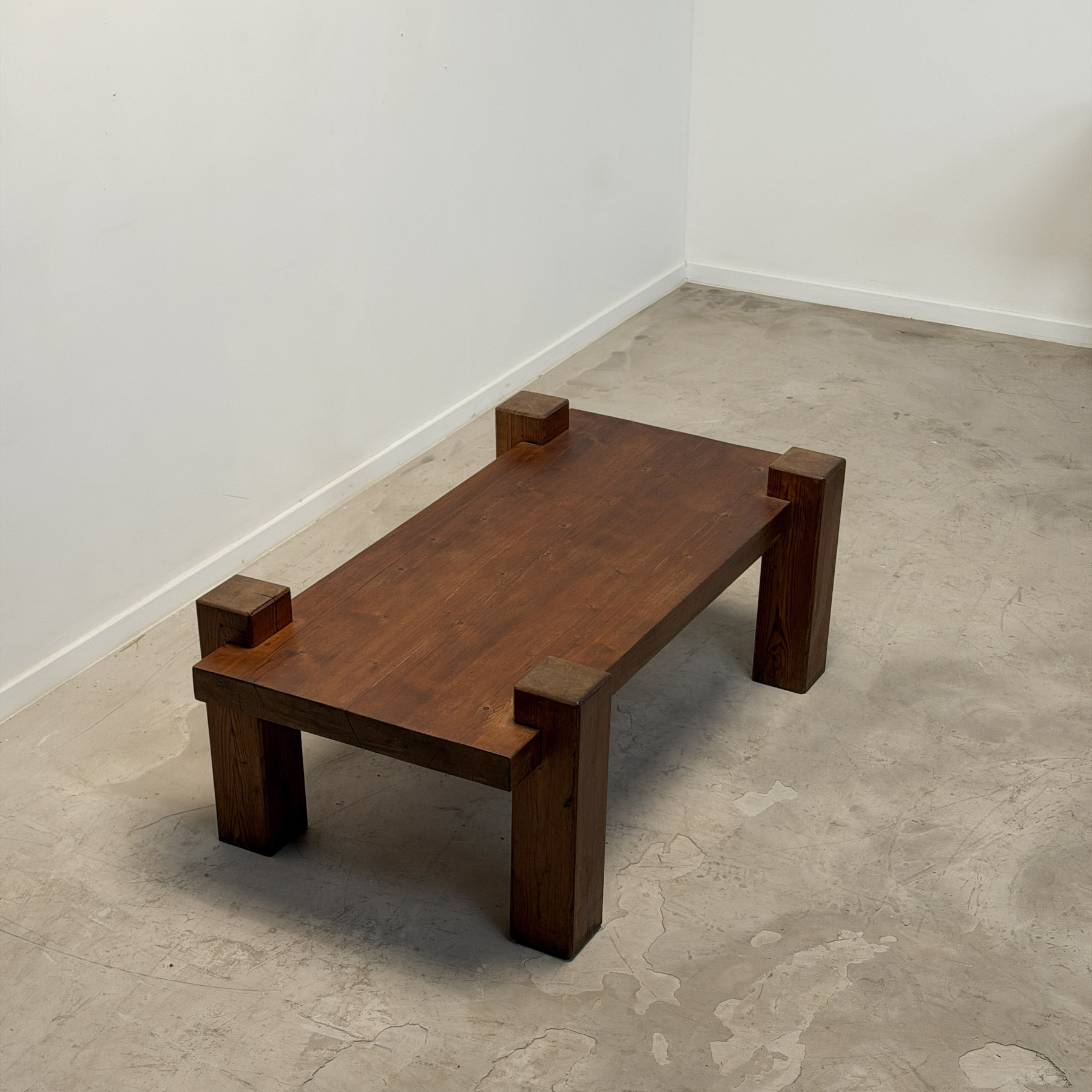 Atypical pine coffee table from the mid-20th century.