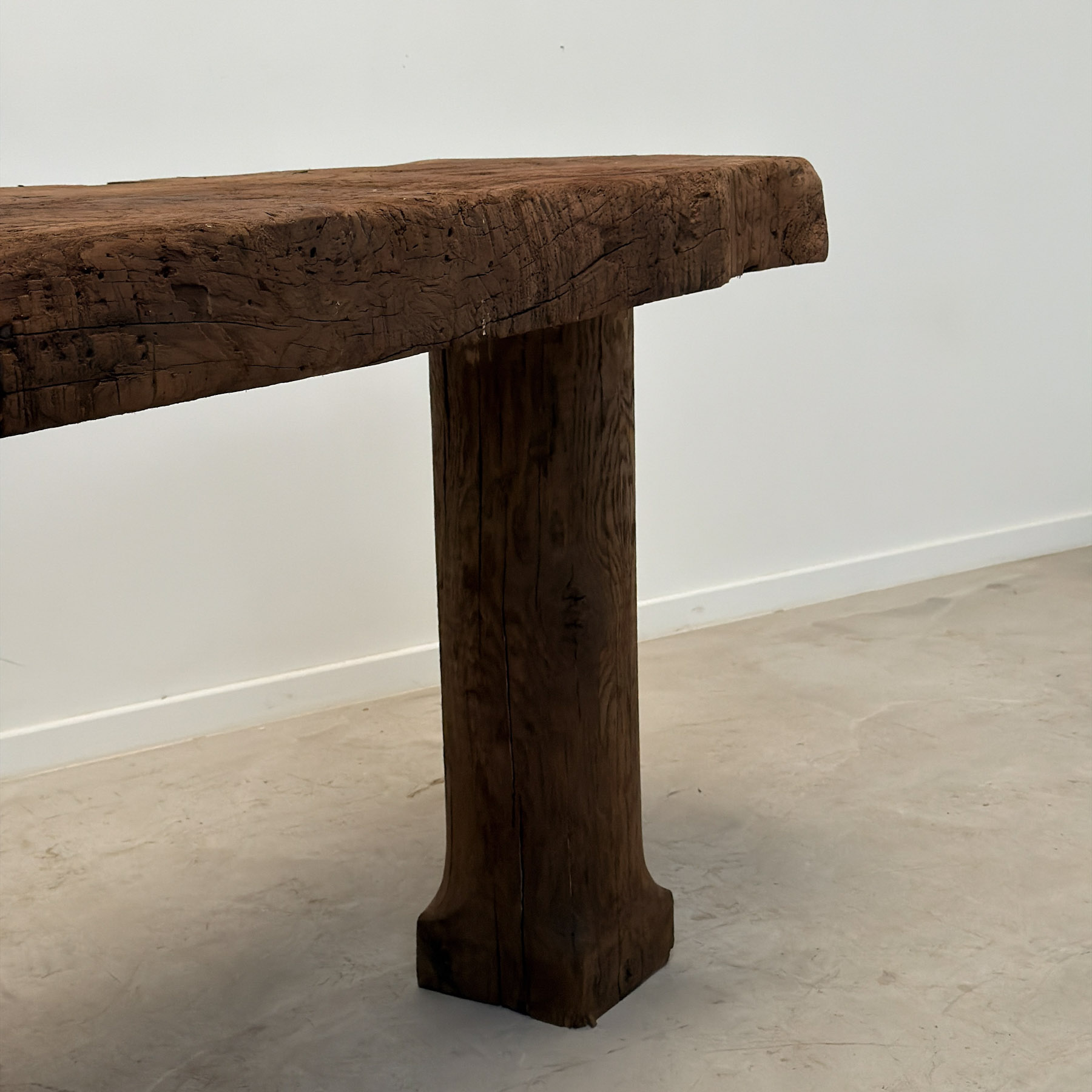 Console made from an old oak workbench