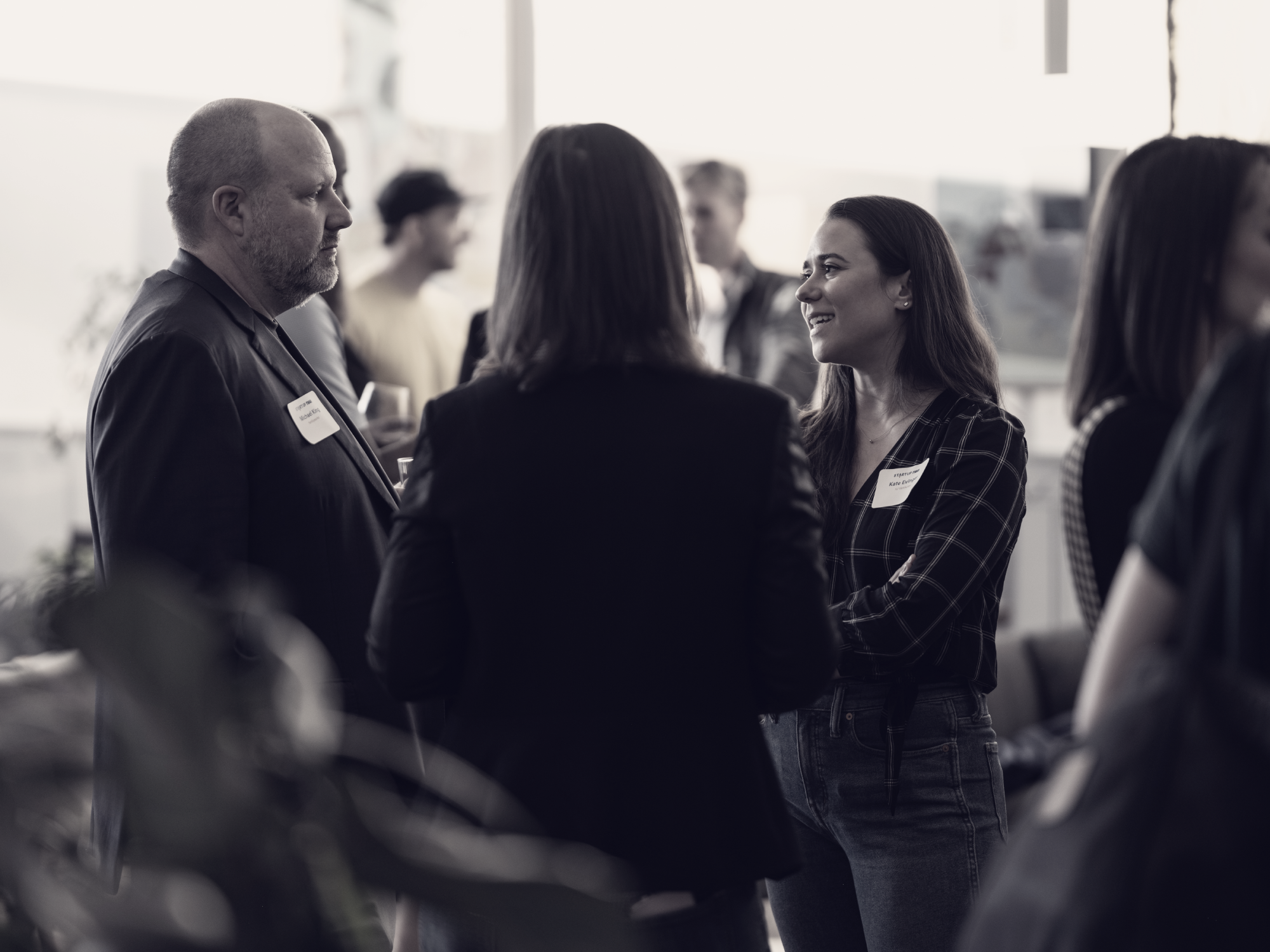 Startup founder meeting with an investor at a prior FX event