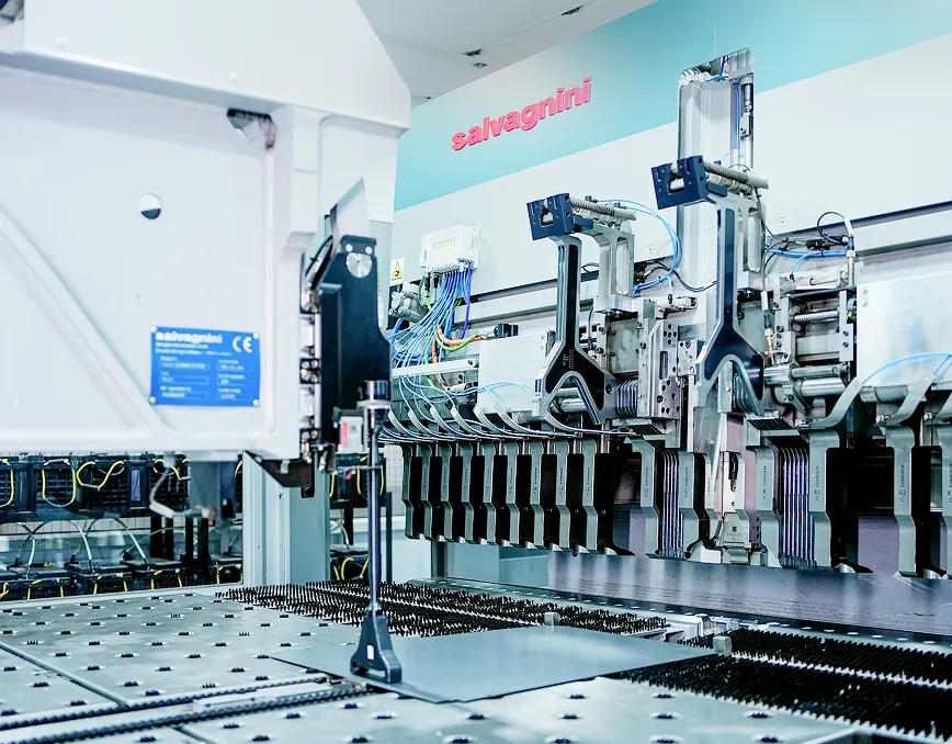 Salvagnini sheet metal automation machine