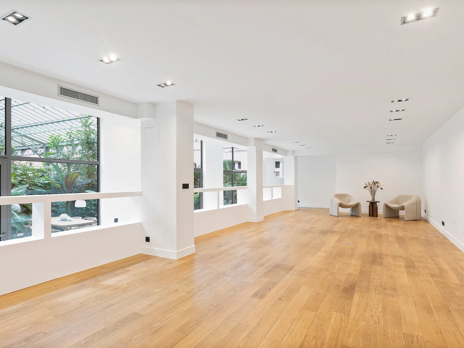 Espace supérieur du lieu Montaigne chez Keeze à Paris pour événements.