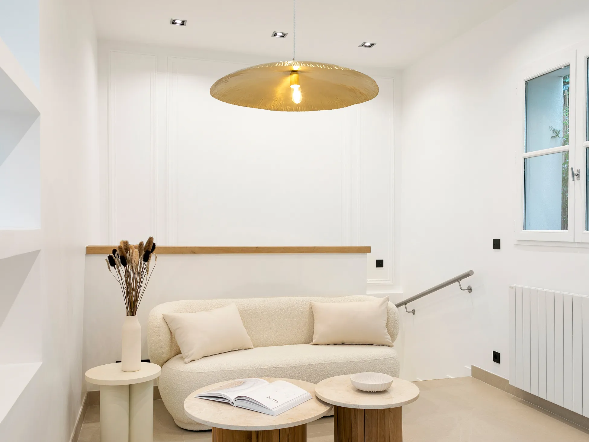 Entrée adaptée pour événements d’entreprise à Paris chez Keeze – Montaigne.