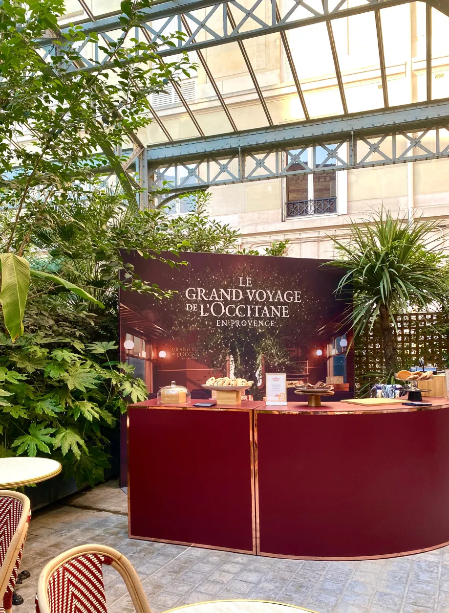 Présence de la marque L’Occitane lors d’un événement d’entreprise à Paris, mise en valeur de produits bien-être dans un espace Keeze.