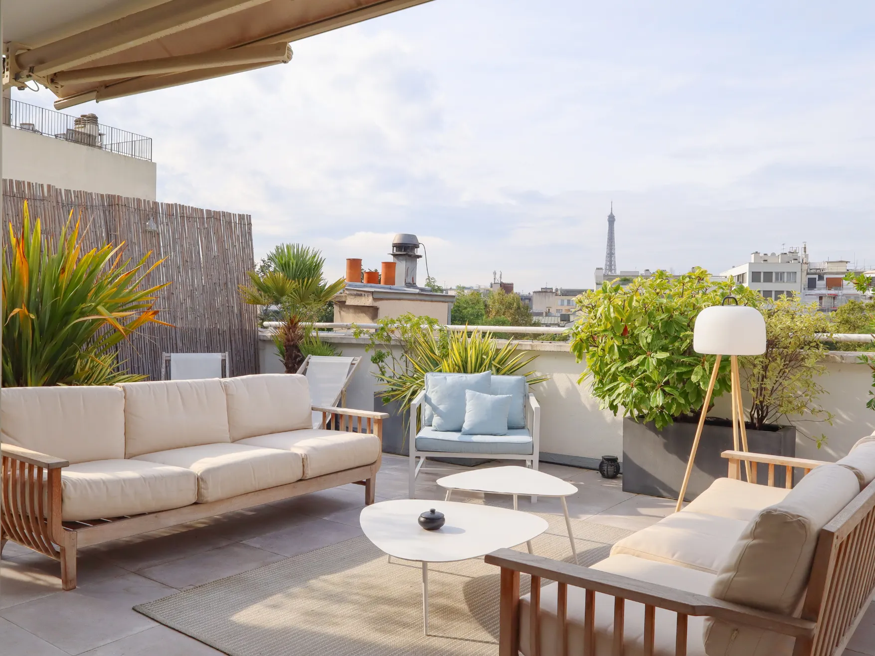 Le Toit à Paris, espace signé Keeze Champs Elysées pour des événements corporate dans un cadre premium.