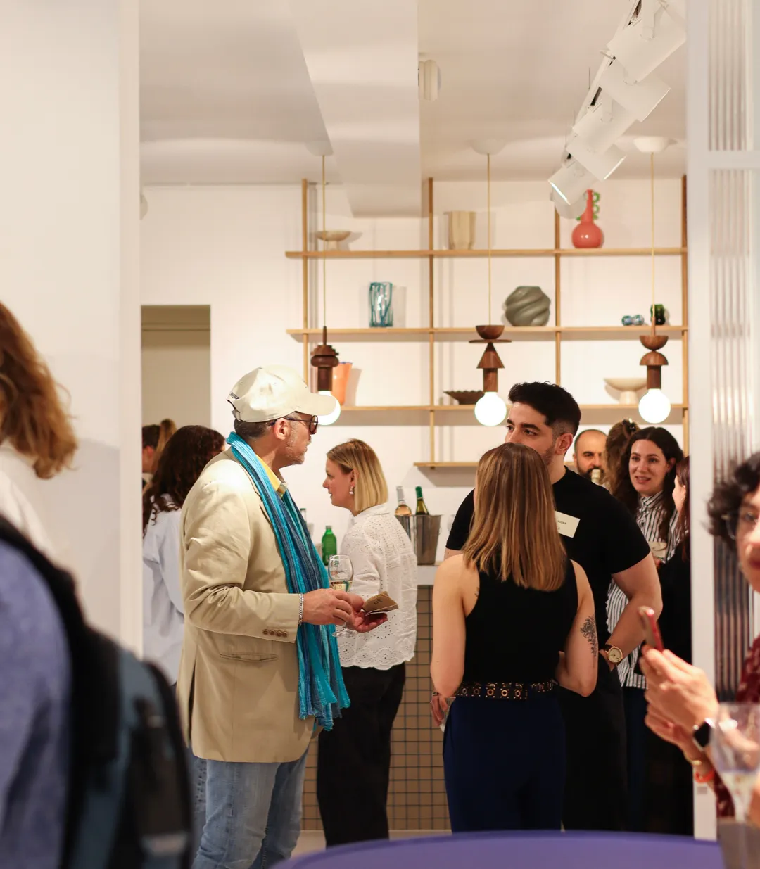 Cocktails servis lors d’un afterwork à Paris dans un espace Keeze, parfaits pour networking, team building et événements d’entreprise conviviaux.