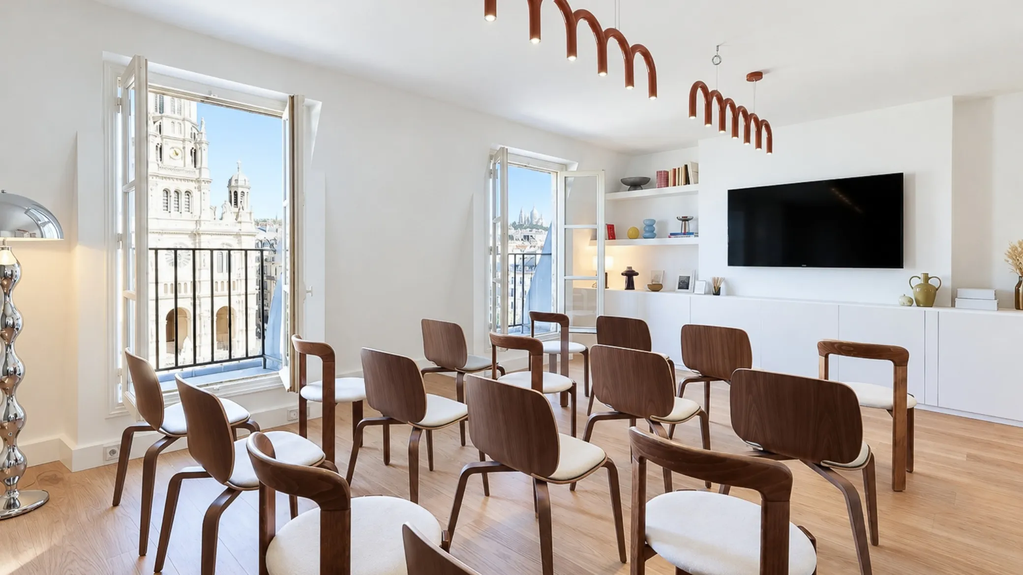 Meeting space at Keeze Saint-Lazare in Paris, perfect for seminars, collaborative workshops and corporate meetings.
