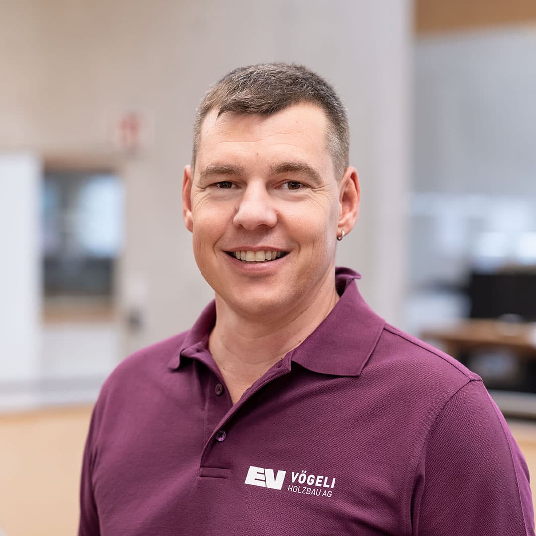 Andreas Boutellier ist Leiter Spenglerei Eidg. dipl. Spenglermeister  bei der Vögeli Holzbau AG