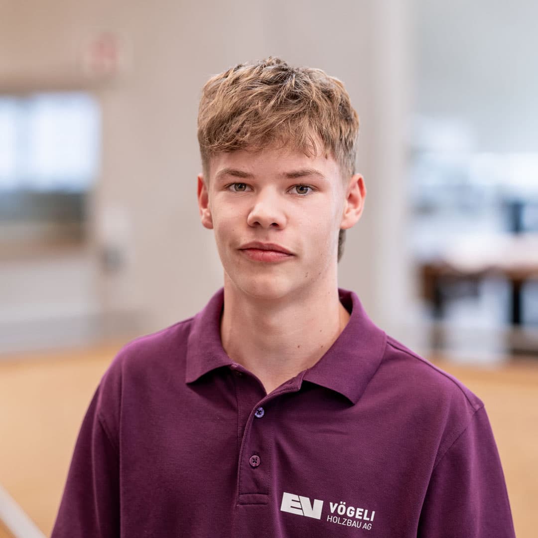 Jeremias Baldinger ist    bei der Vögeli Holzbau AG