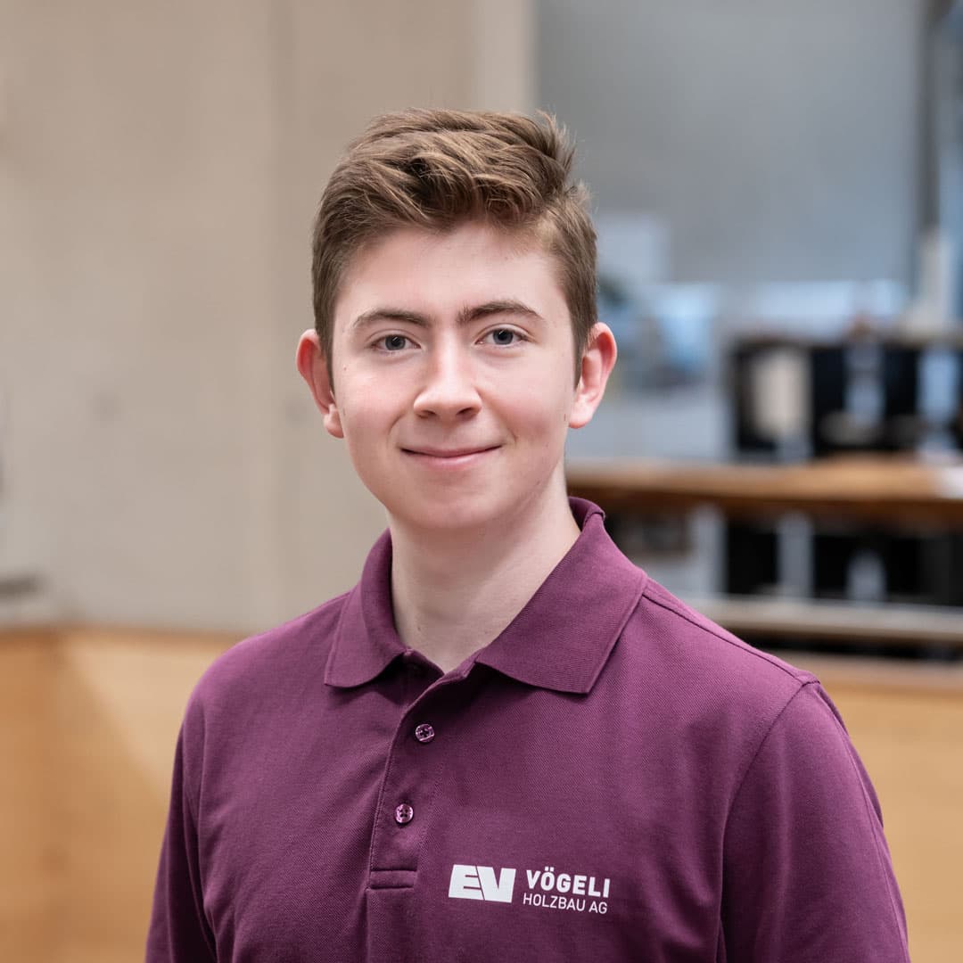 Fabian Biffiger ist    bei der Vögeli Holzbau AG