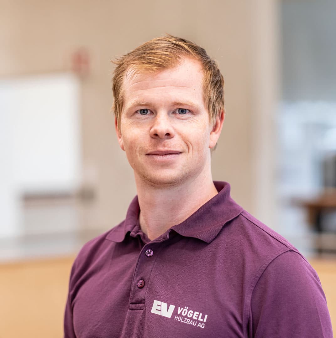 Lucas Bühlmann ist Projektleiter Marketing   bei der Vögeli Holzbau AG