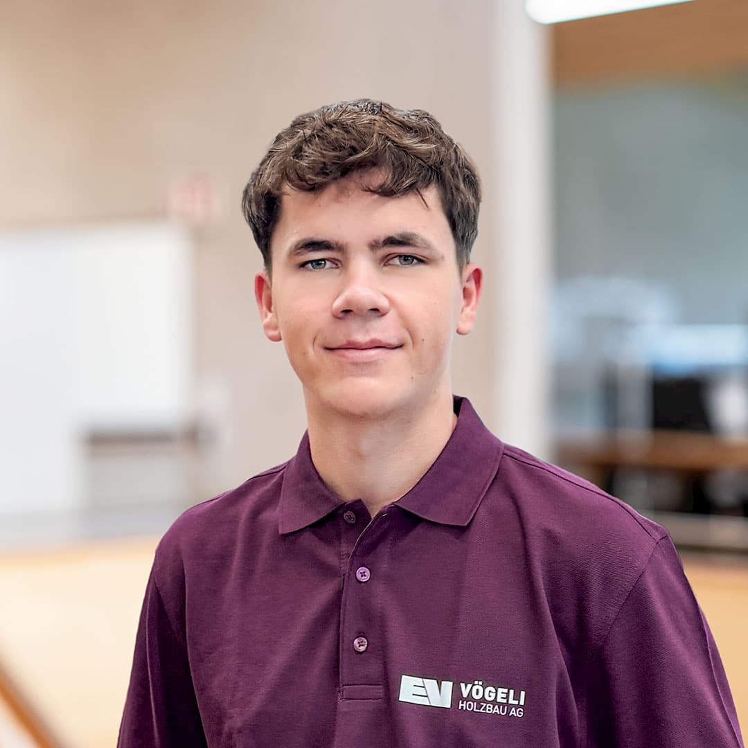 David Kröcher ist    bei der Vögeli Holzbau AG