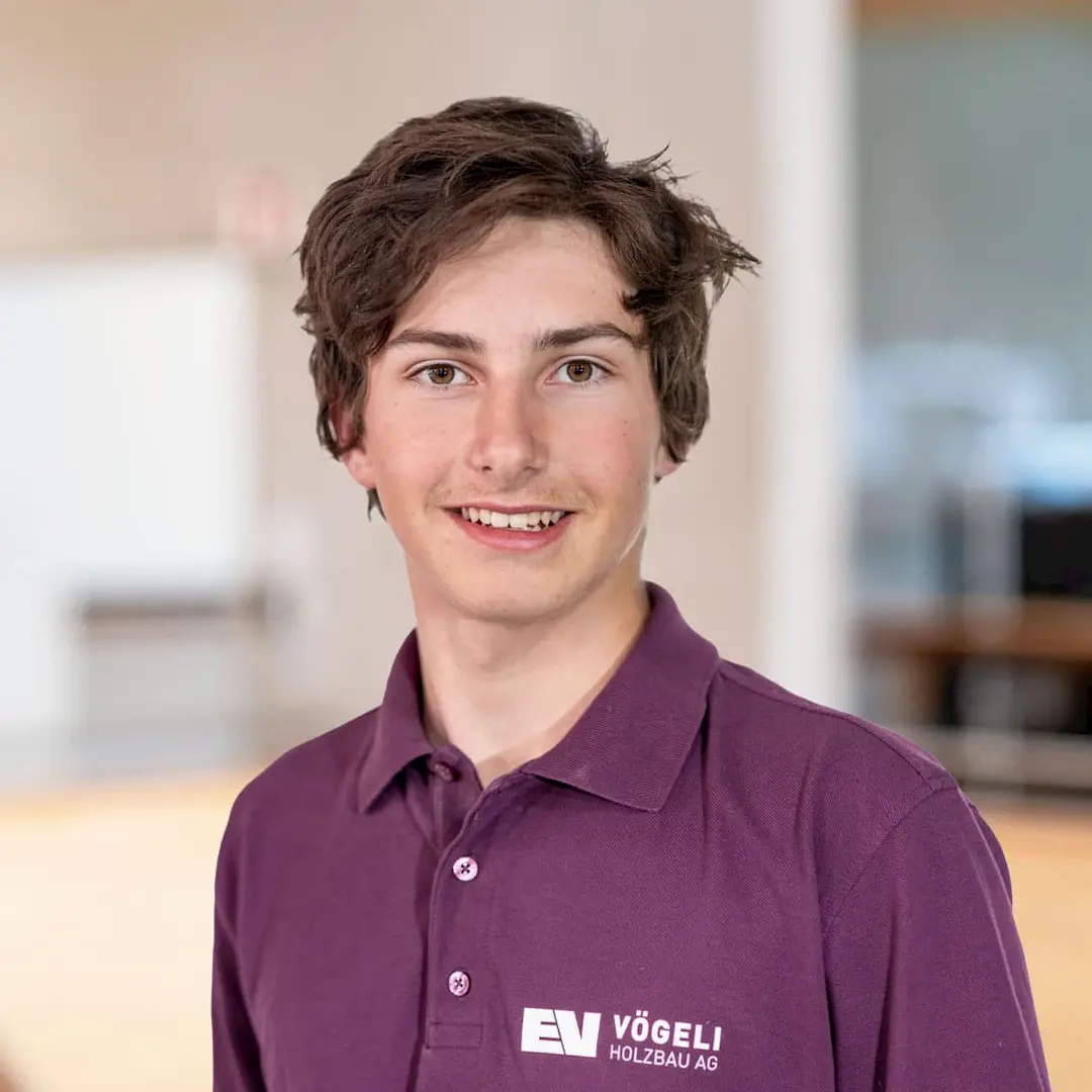 David Pfister ist    bei der Vögeli Holzbau AG