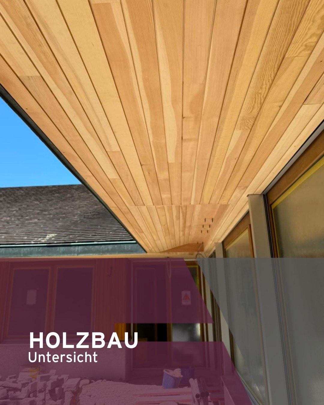 𝗨𝗻𝘁𝗲𝗿𝘀𝗶𝗰𝗵𝘁- 𝘂𝗻𝗱 𝗙𝗮𝘀𝘀𝗮𝗱𝗲𝗻𝘀𝗮𝗻𝗶𝗲𝗿𝘂𝗻𝗴 🔨

In Baden hat unser Holzbau-Team die #Fassade sowie die Untersicht eines Einfamilienhauses saniert. 💪

Die bestehende #Holzfassade wurde komplett bis auf das Mauerwerk zurückgebaut und mit einer neuen #Ständerkonstruktion energetisch ertüchtigt. 🌿🏡

Die Untersicht sowie die Fassadenbretter wurden aus Föhre aus 🇨🇭 #SchweizerHolz gefertigt. 🪵 

𝗕𝗲𝗻ö𝘁𝗶𝗴𝘁 𝗱𝗲𝗶𝗻𝗲 𝗙𝗮𝘀𝘀𝗮𝗱𝗲 𝗮𝘂𝗰𝗵 𝗲𝗶𝗻𝗲 𝗦𝗮𝗻𝗶𝗲𝗿𝘂𝗻𝗴?
Oliver Klantschnik ist dein Experte für Fassaden.

🌐 Link in der Bio

#vögeligruppe #teamev #holzbau