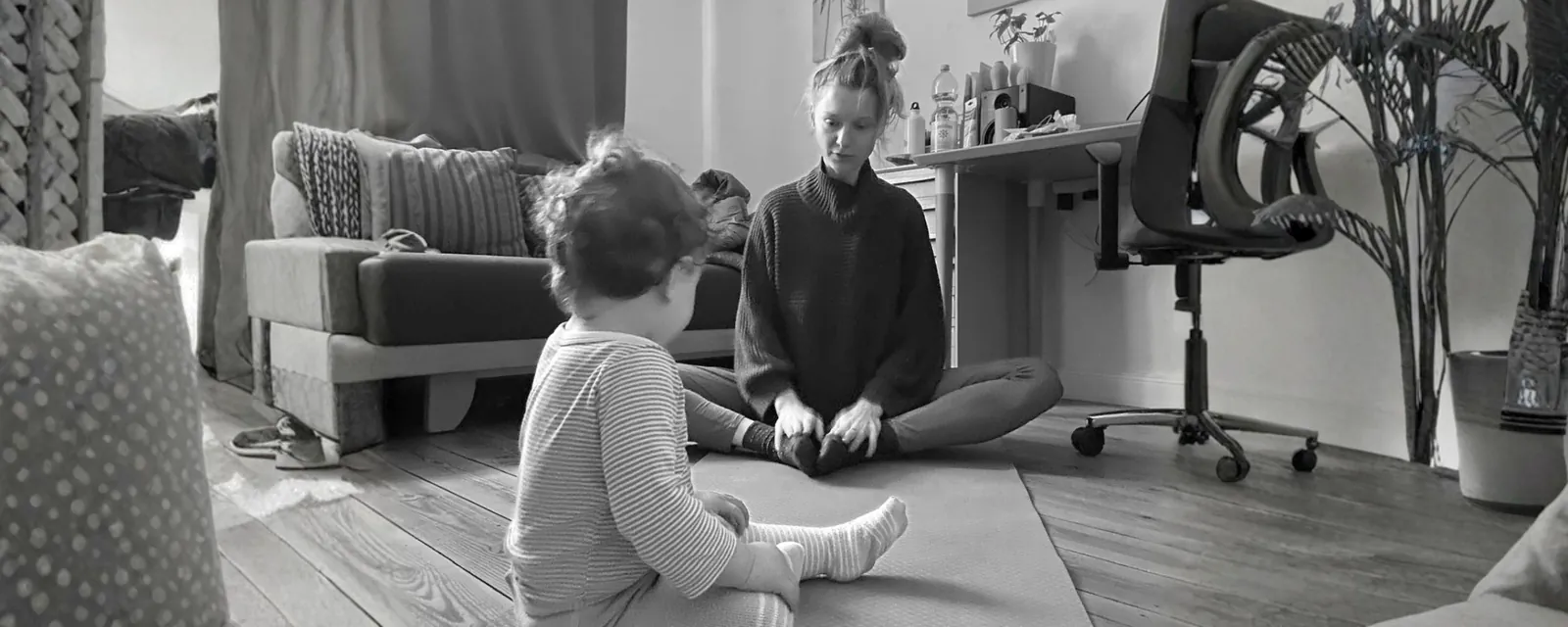 Mama & Baby Yoga Kurs ab 30.6. (online) – Yoga with Meeraki Yoga - Marieke in Video Call