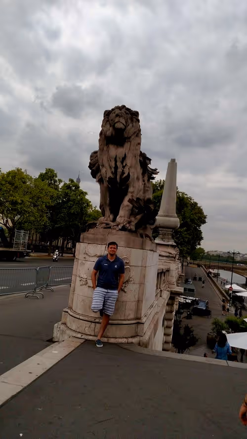 Leandro in Paris