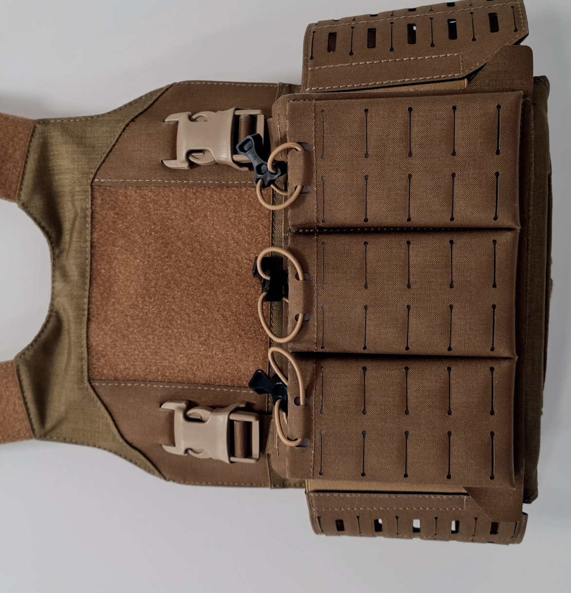 PC-GUARD — detale klamr ROC i systemu MOLLE